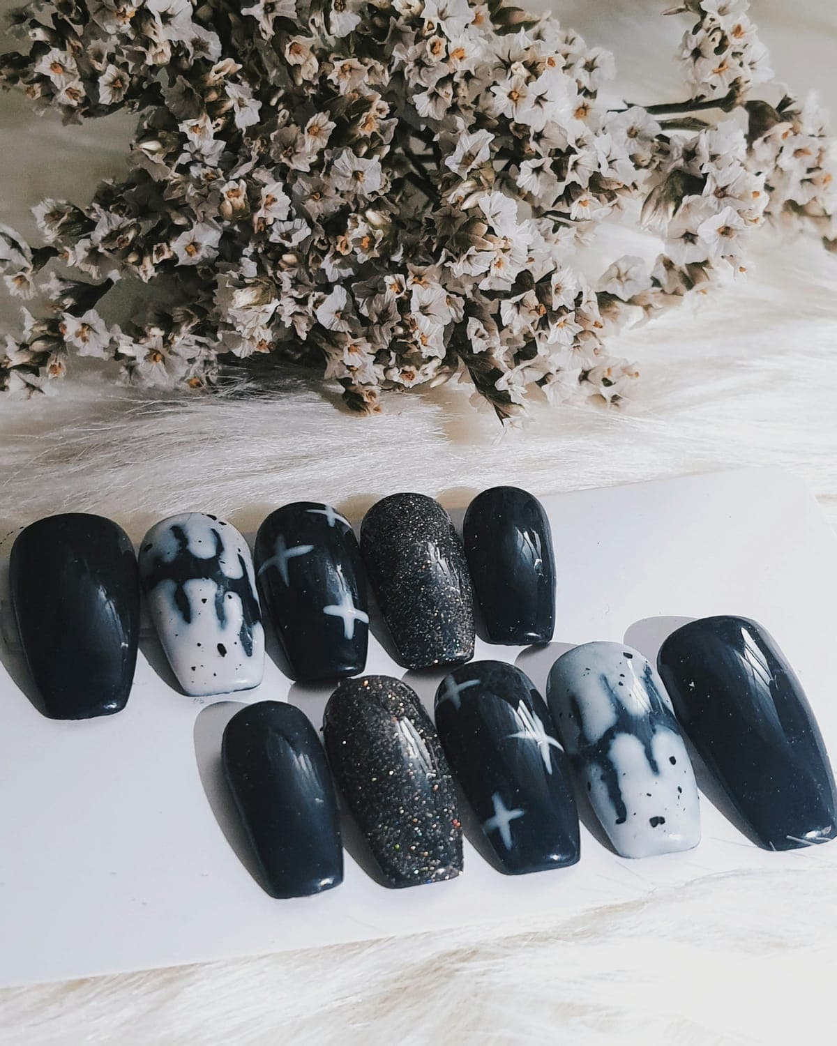 Black Dahlia press-on nails