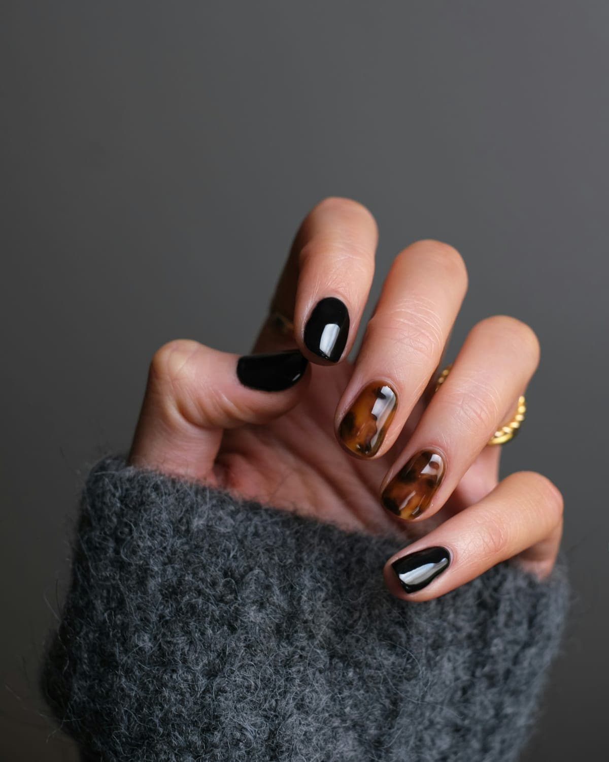 Raven Kiss press-on nails